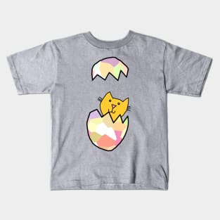 Cute Cat Popping Out of Funny Easter Egg Kids T-Shirt